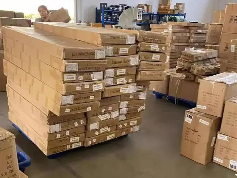 类乌齐电池托运服务